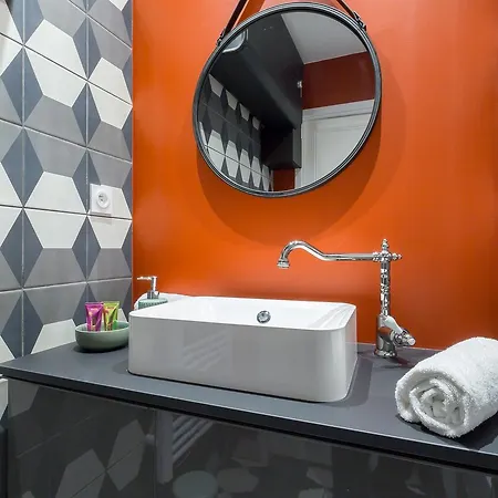 Like Rive Gauche Apartment *