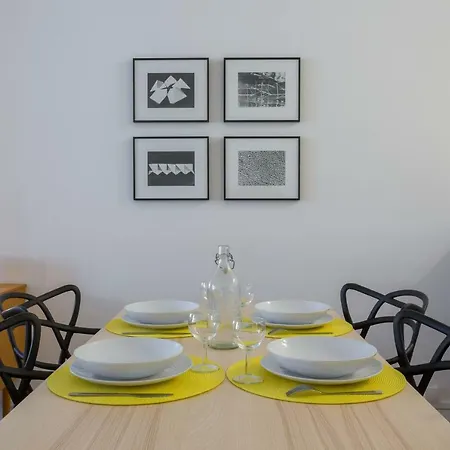 Like Rive Gauche Apartment